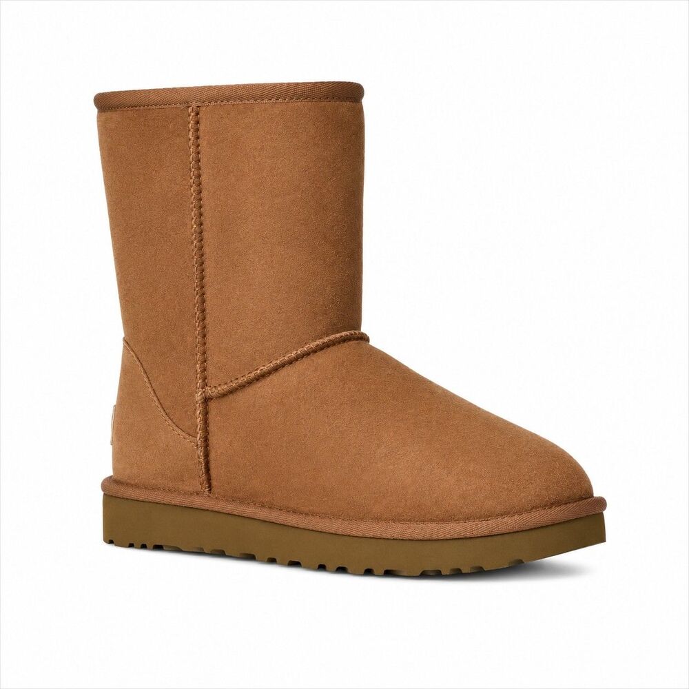 UGG Classic Short II Chestnut Suede Sheepskin Boots Women’s Size 6 1016223